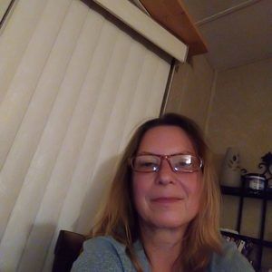 Meet your Posher, Manuela